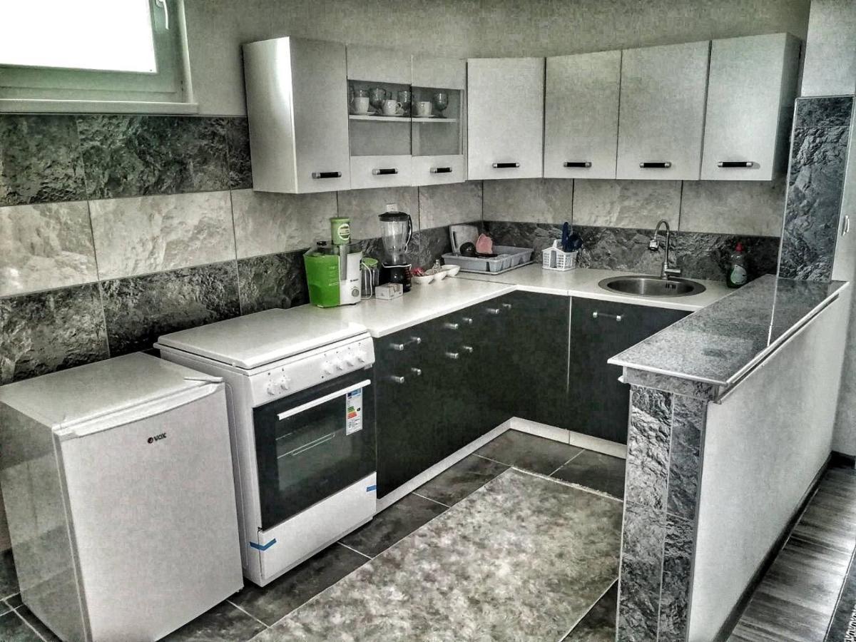 Apartman Visoko-Oaza Mira Exterior foto